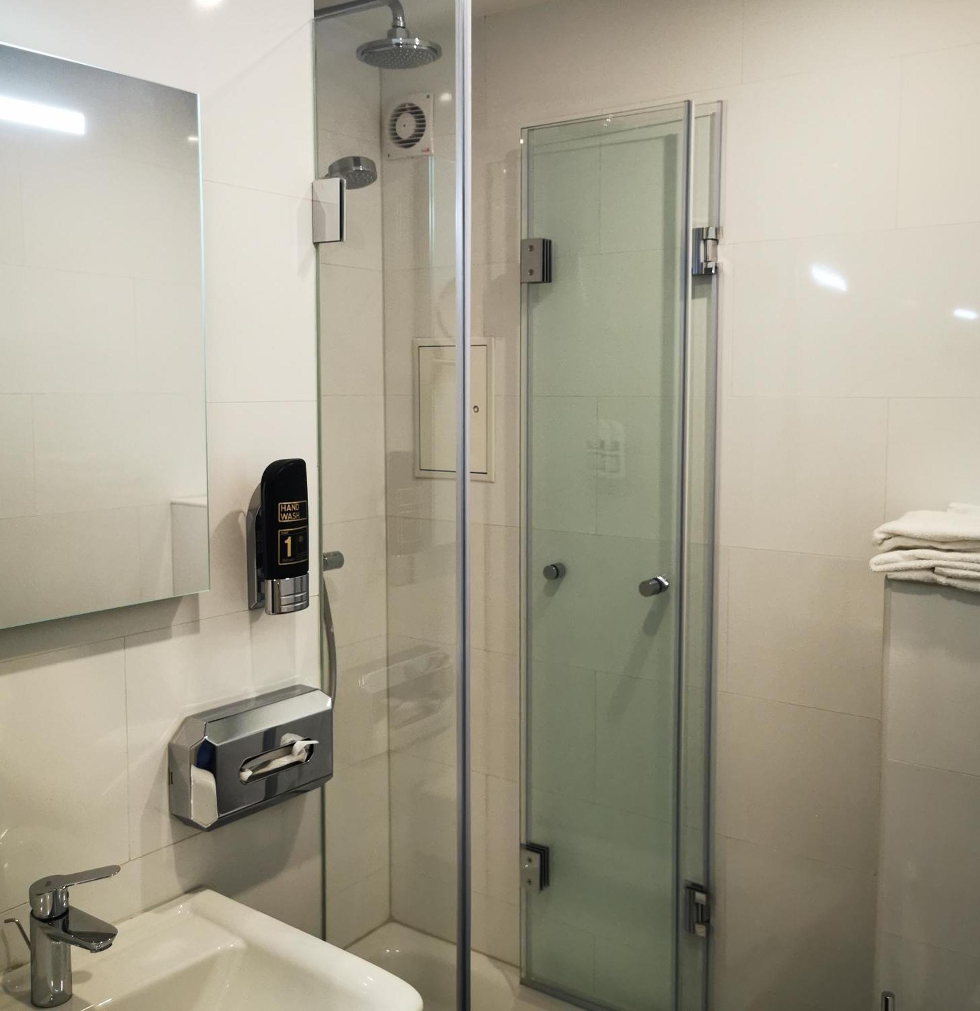 Hotel Merian Cologne Luaran gambar